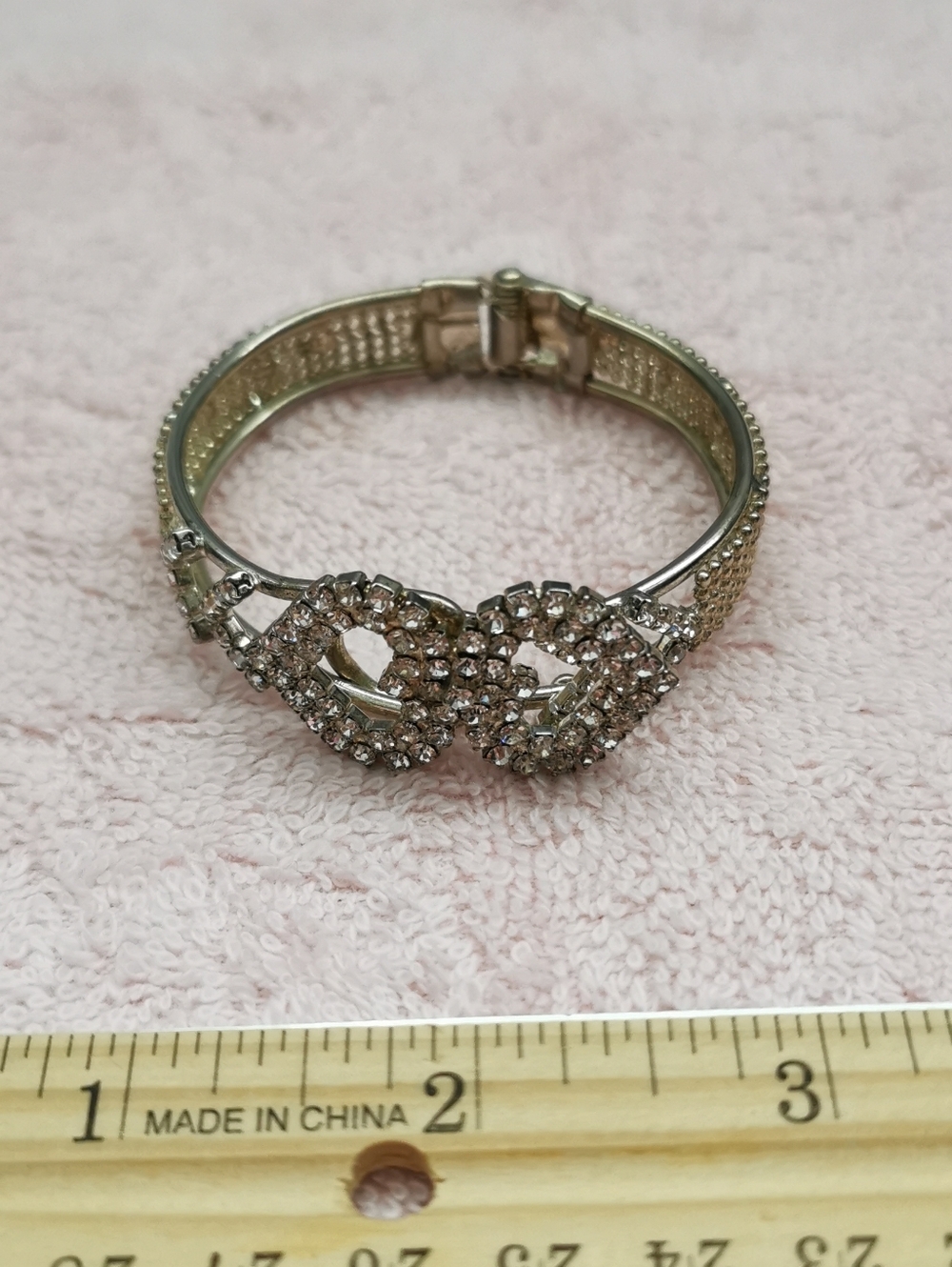 Bundle bracelet. - Picture 2 of 8